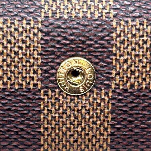 Louis Vuitton Damier Cufflink Case - Picture 11 of 14